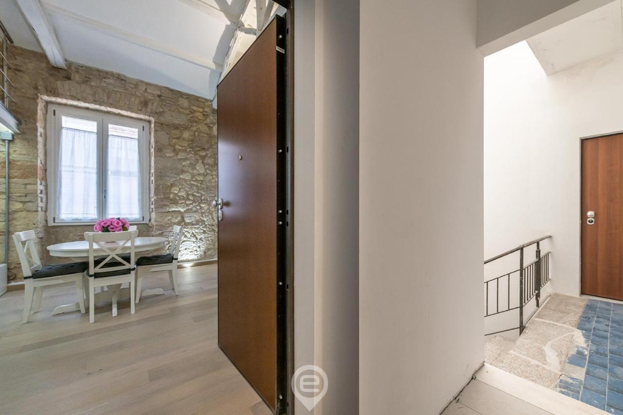 Adriana'S New Loft Apartment Cagliari Luaran gambar
